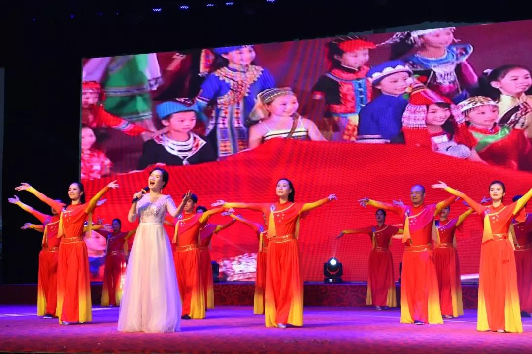 2019年民歌节“上林县歌台”群众文化活动激情上演